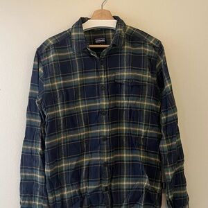 Patagonia Men's Lightweight Fjord Flannel Shirt